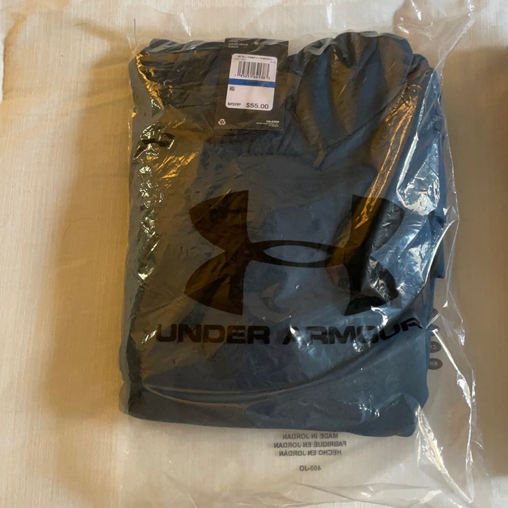 Men’s Under Armour hoodie XXL